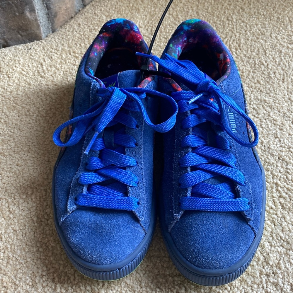 Puma Blue Suede Classic 21 Jr Galaxy Basketball Shoes on Size 4.